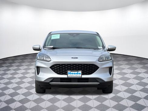 Used 2020 Ford Escape SE image 5