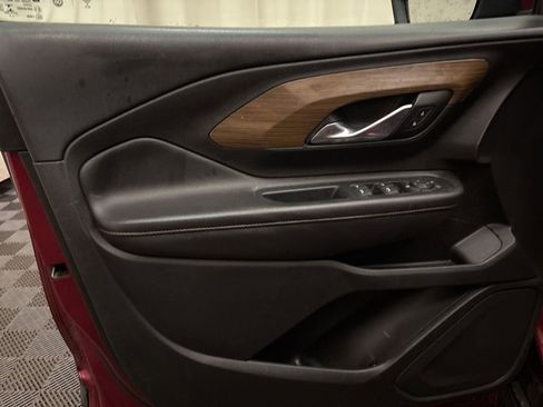 Used 2018 GMC Terrain SLE w/ Driver Convenience Package image 11