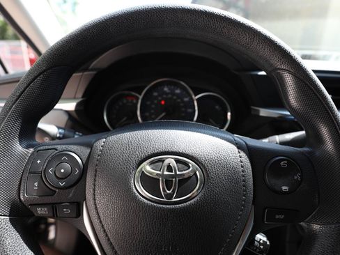 Used 2015 Toyota Corolla LE FWD image 20