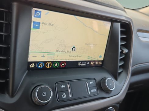 Used 2023 GMC Acadia AT4 w/ Technology Package AWD/4WD image 19