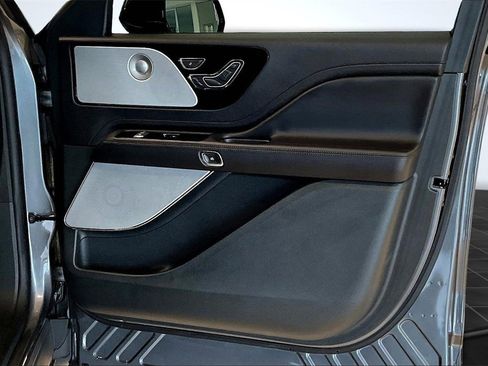 Used 2024 Lincoln Aviator Reserve w/ Equipment Group 201A image 24