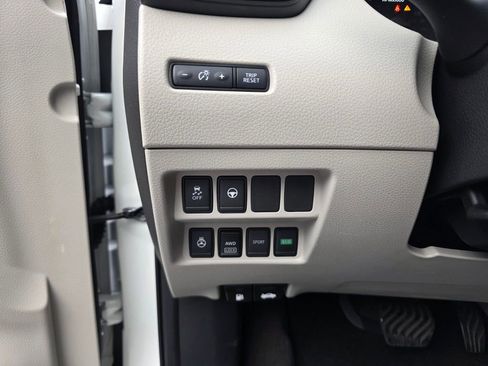 Used 2020 Nissan Rogue Sport SV w/ Technology Package image 25