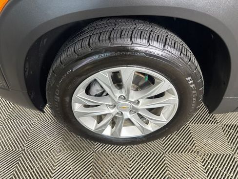 Used 2023 Chevrolet TrailBlazer LS FWD image 11