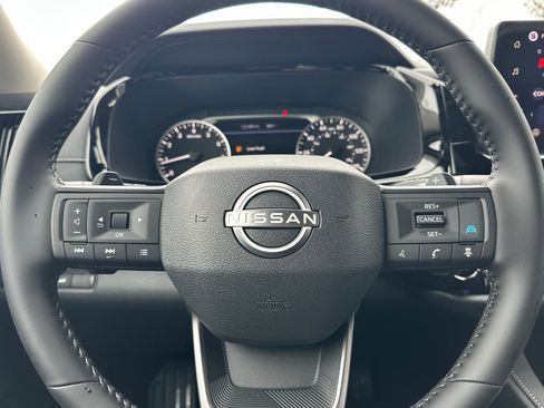 New 2026 Nissan Pathfinder SV image 24