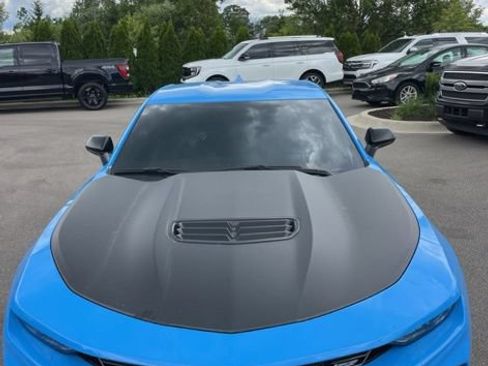 Used 2023 Chevrolet Camaro SS RWD image 4