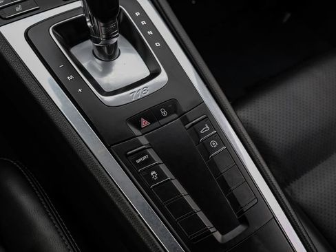 Used 2017 Porsche 718 Cayman S RWD image 22