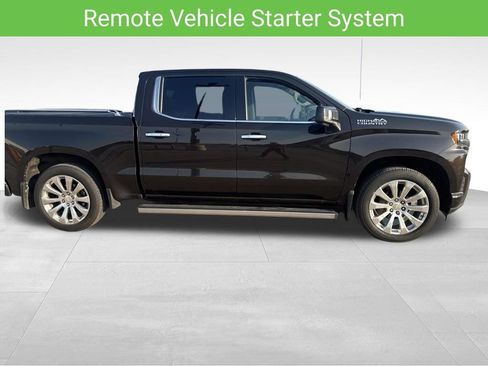 Used 2019 Chevrolet Silverado 1500 High Country w/ Technology Package AWD/4WD image 16