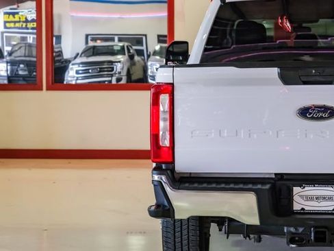 Used 2025 Ford F350 XLT image 45