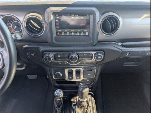 Used 2021 Jeep Wrangler Sport S image 10