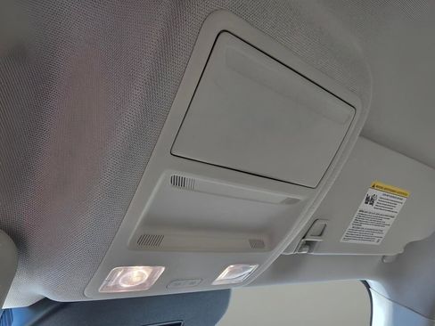 Used 2021 Ford Escape SEL image 23