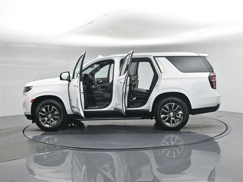 Used 2023 Chevrolet Tahoe LT w/ LT Signature Plus Package RWD image 4