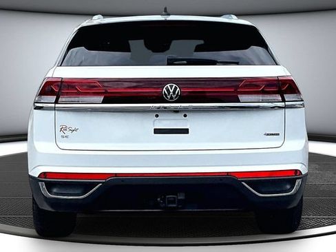 Used 2024 Volkswagen Atlas Cross Sport SE AWD/4WD image 5