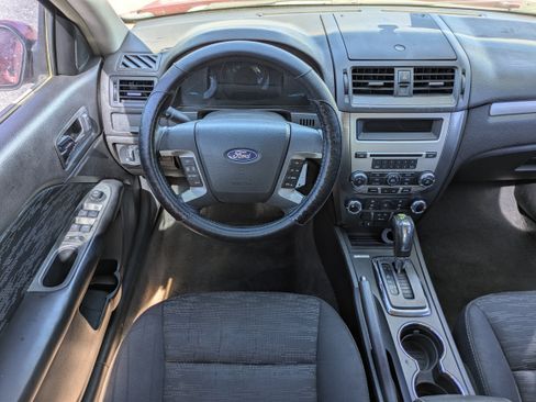 Used 2010 Ford Fusion SE FWD image 15