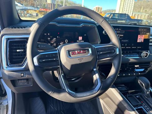 New 2026 GMC Canyon Elevation w/ Convenience Package image 15