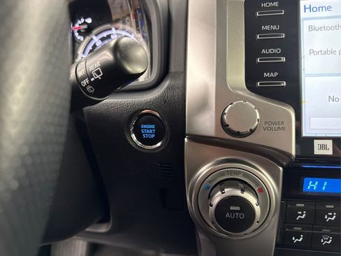 Used 2021 Toyota 4Runner Limited image 33