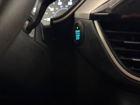 Used 2021 Ford Escape SE image 26