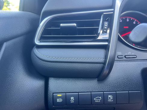 Used 2022 Toyota Camry XSE FWD image 34