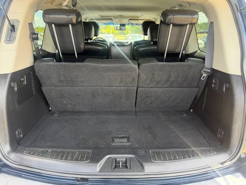 Used 2016 INFINITI QX80 4WD w/ Driver's Assistance Package image 9