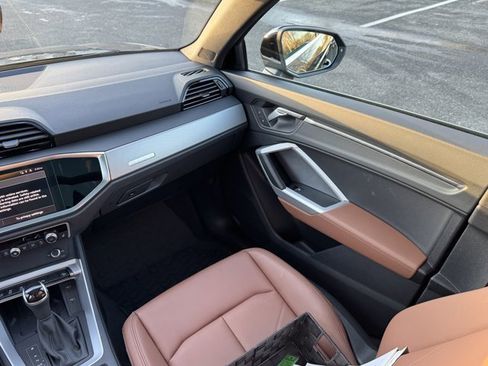 Used 2025 Audi Q3 2.0T Premium w/ Convenience Package image 14