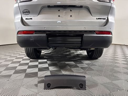 New 2025 Jeep Grand Cherokee L Limited w/ Black Appearance Package image 12