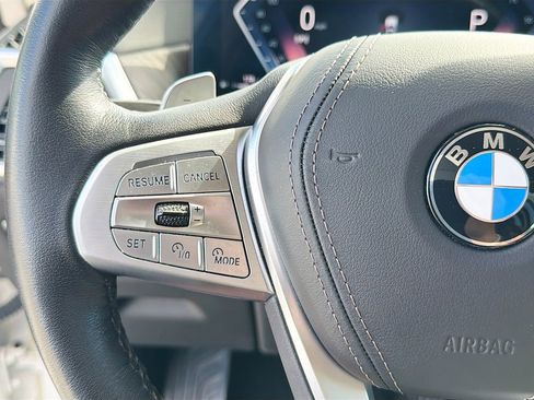 Used 2023 BMW X7 xDrive40i w/ Executive Package image 40