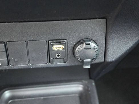 Used 2015 Toyota RAV4 Limited w/ Technology Package AWD/4WD image 26