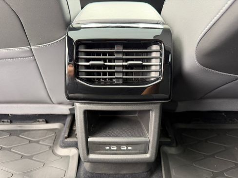 Used 2023 Volkswagen ID.4 Pro S RWD image 42