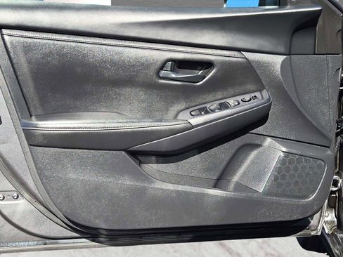 Used 2024 Nissan Sentra S image 17