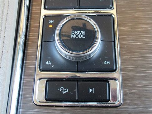 Used 2022 Ford Expedition Max Limited image 31