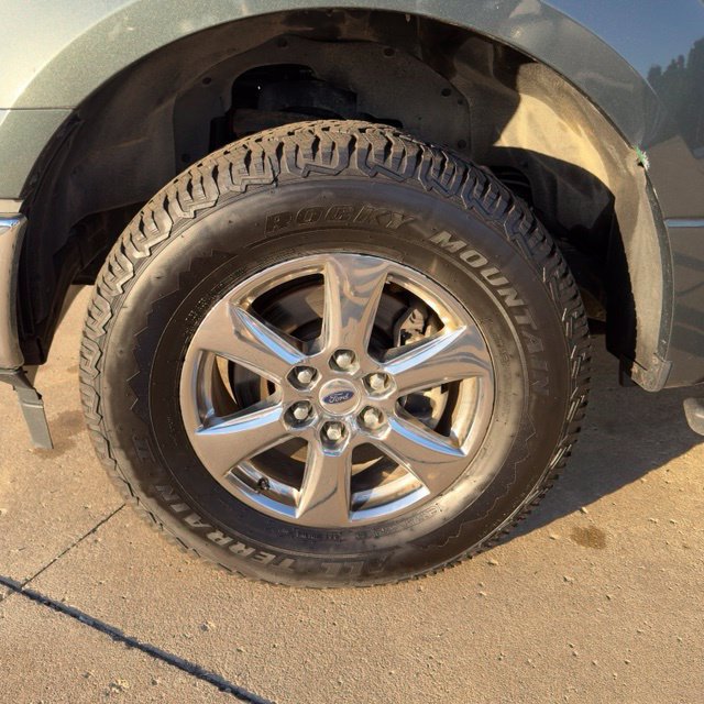 Used 2018 Ford F150 XLT w/ Equipment Group 302A Luxury AWD/4WD image 9