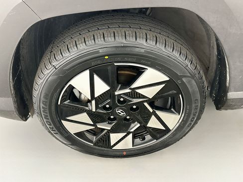 Used 2025 Hyundai Kona SEL AWD/4WD image 11