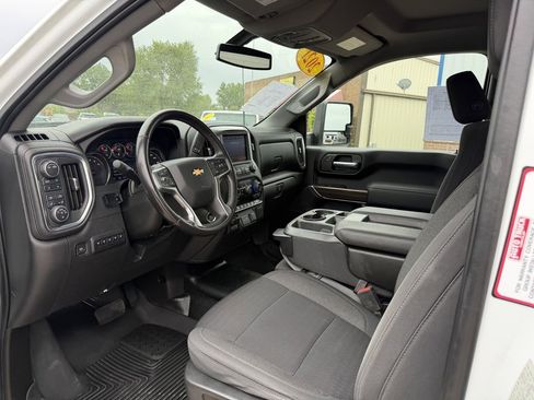 Used 2021 Chevrolet Silverado 2500 LT w/ Convenience Package AWD/4WD image 10