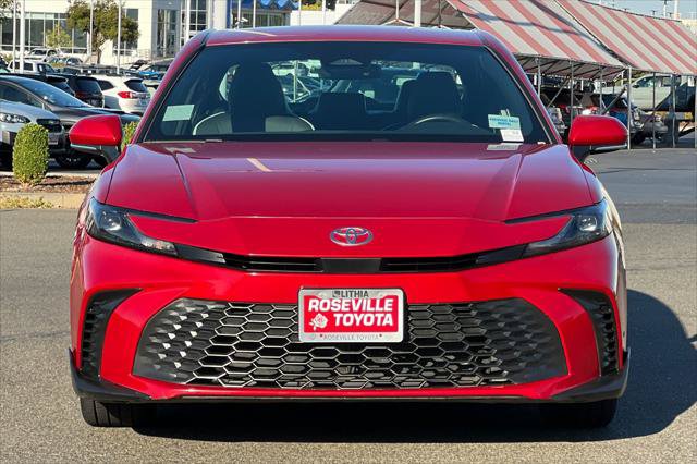 Certified 2025 Toyota Camry SE FWD image 10