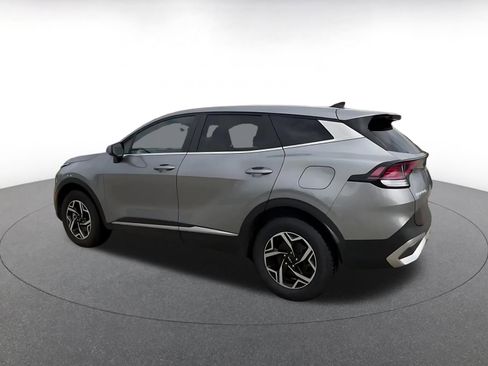 Used 2024 Kia Sportage LX image 10