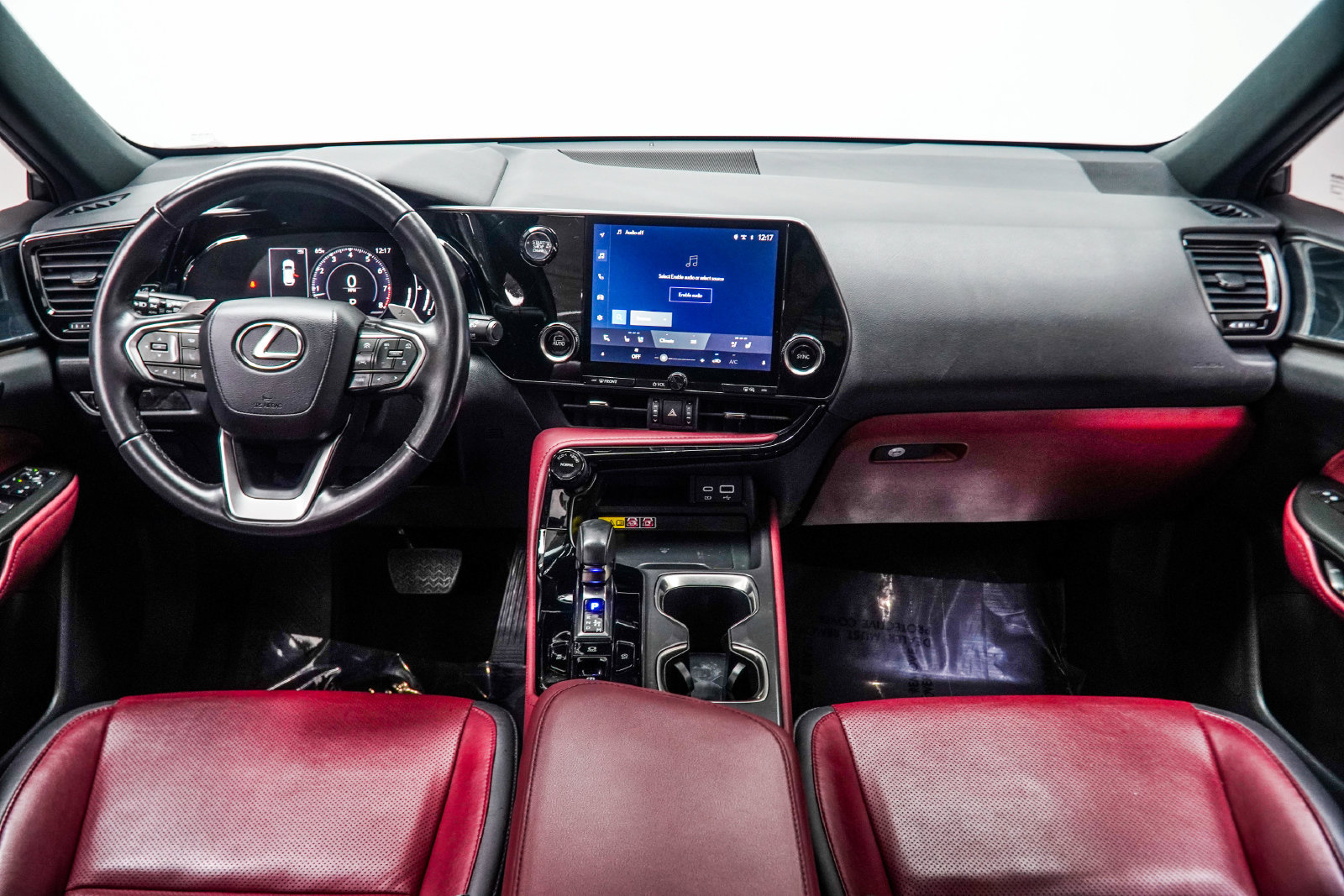 Used 2025 Lexus NX 250 FWD w/ Accessory Package (2T) image 5