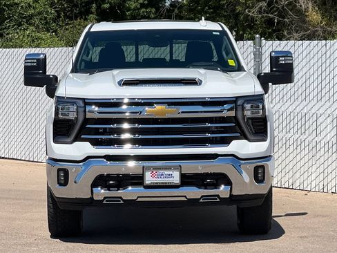 New 2026 Chevrolet Silverado 2500 LTZ w/ LTZ Premium Package AWD/4WD image 6