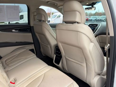 Used 2019 Lincoln Nautilus Reserve w/ Drivers Assistance Package image 32