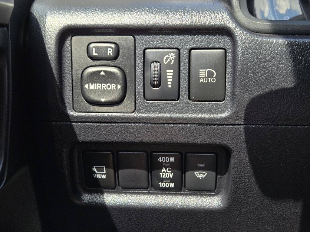 Used 2023 Toyota 4Runner Limited AWD/4WD image 22