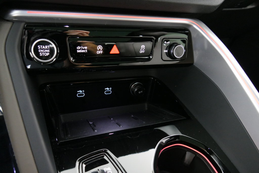 Certified 2025 Audi Q5 Premium w/ Convenience Package AWD/4WD image 22
