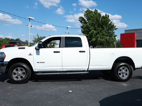 Used 2024 RAM 2500 Big Horn AWD/4WD image 10