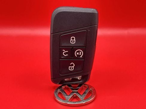 Certified 2024 Volkswagen Taos SE AWD/4WD image 34