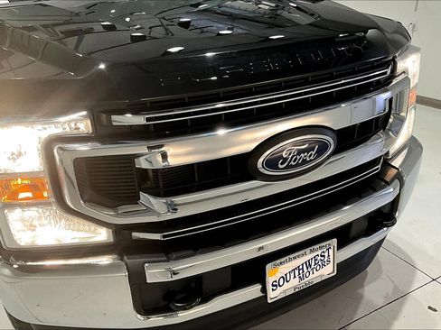 Used 2022 Ford F250 XLT image 32