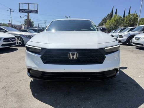 Used 2025 Honda Accord Sport image 3