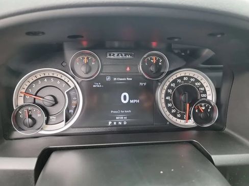 Used 2017 RAM 1500 Big Horn AWD/4WD image 15