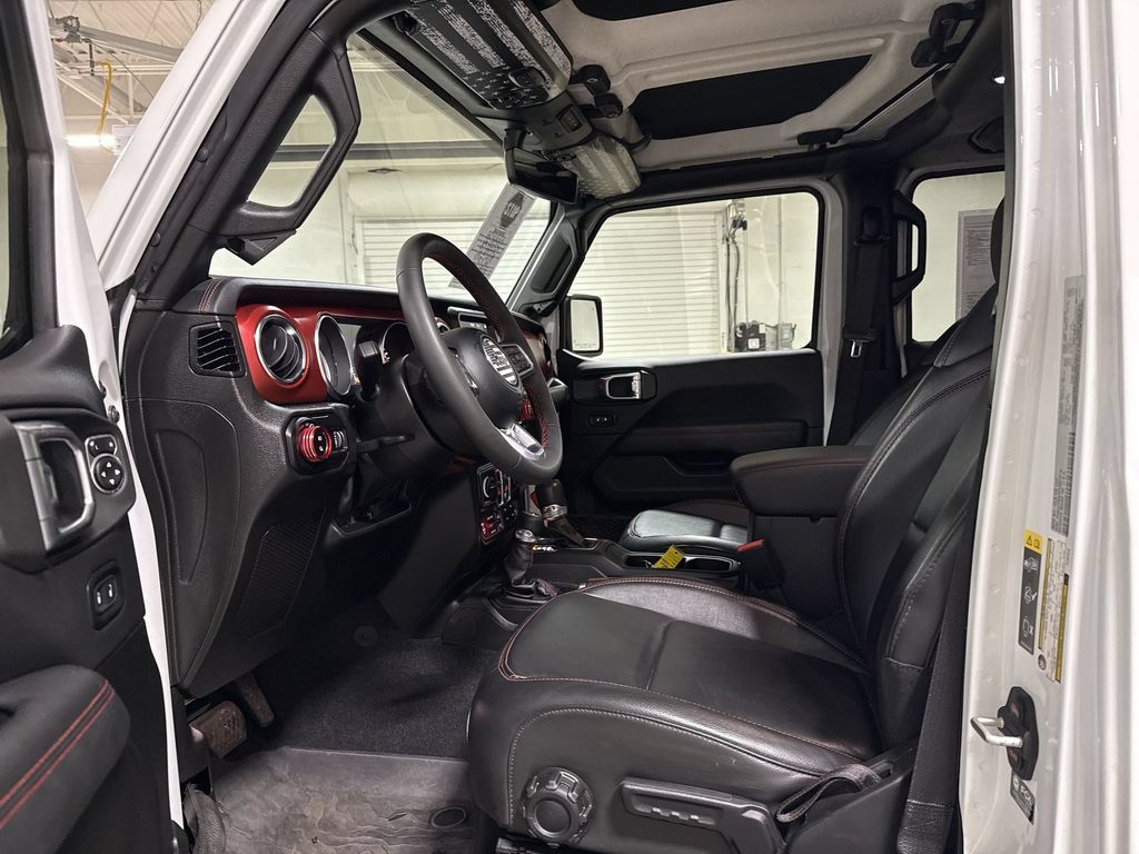 Used 2023 Jeep Gladiator Rubicon w/ LED Lighting Group AWD/4WD image 20