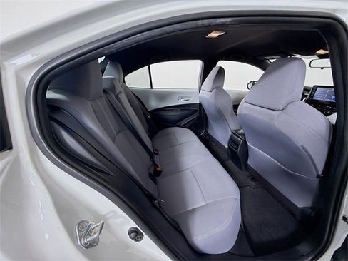Used 2020 Toyota Corolla SE image 29