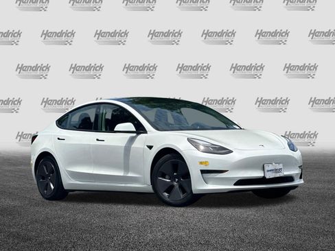 Used 2022 Tesla Model 3 RWD image 2