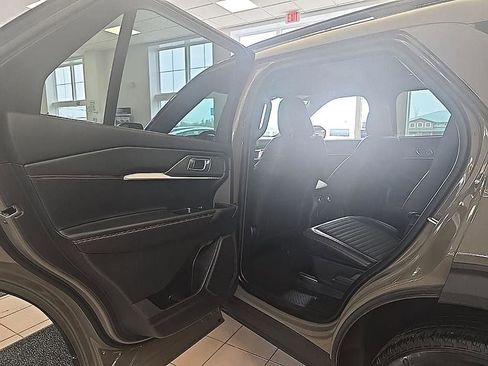 Used 2026 Ford Explorer ST-Line image 26