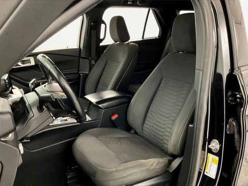 Used 2020 Ford Explorer XLT w/ Cold Weather Package image 19
