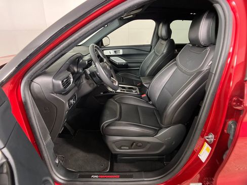 Certified 2024 Ford Explorer ST w/ Equipment Group 401A image 33